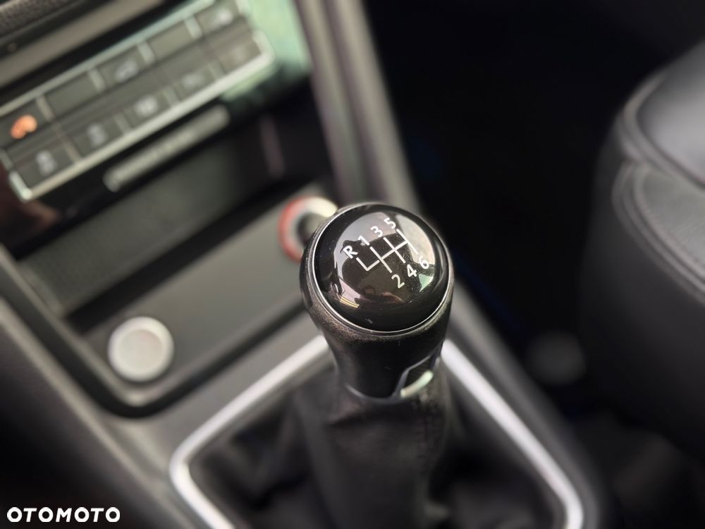 Volkswagen Sharan 2.0 TDI BlueMotion Technology Highline - 35