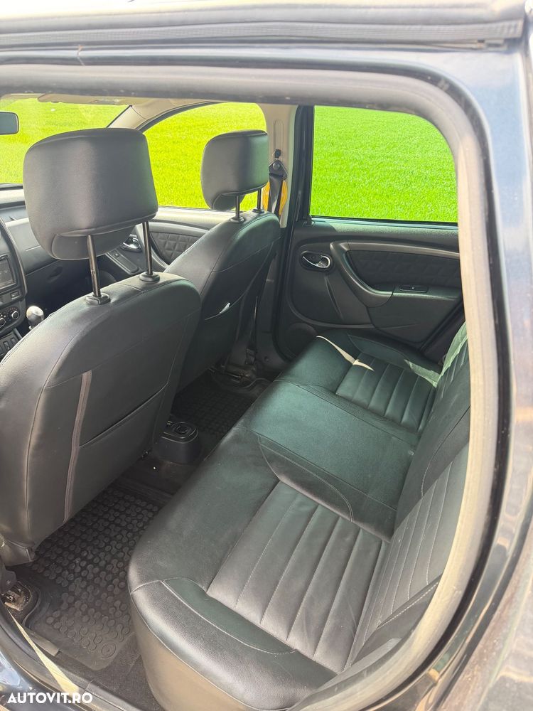 Dacia Duster dCi 110 FAP 4x4 Prestige - 8