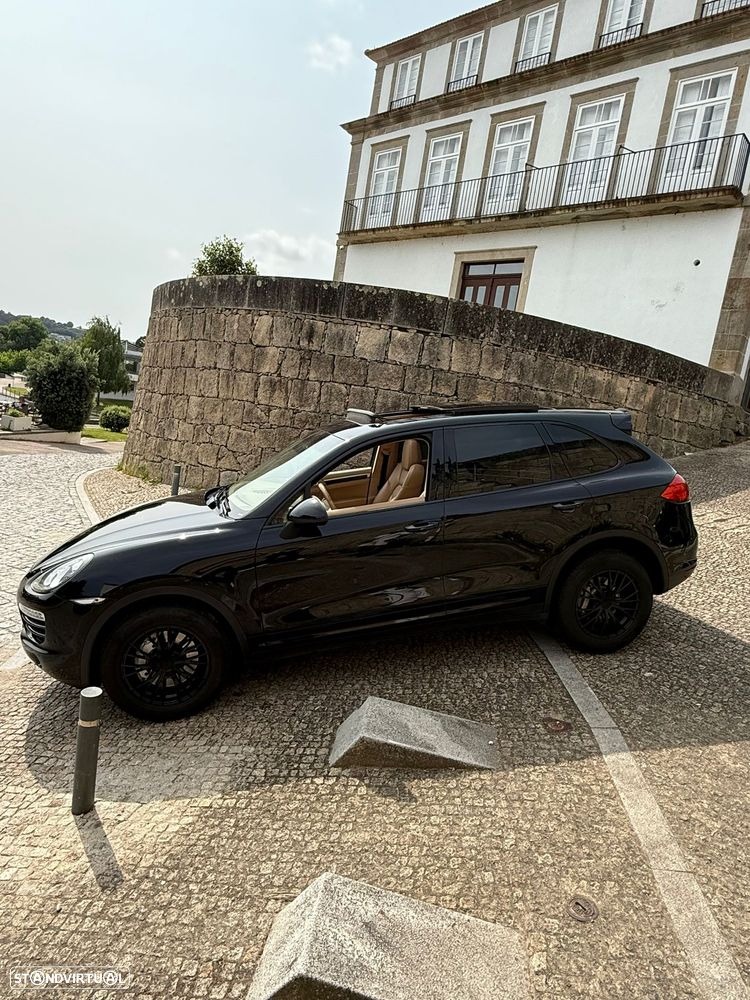 Porsche Cayenne Platinum Edition - 25
