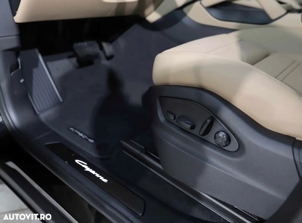 Porsche Cayenne Black Edition - 13