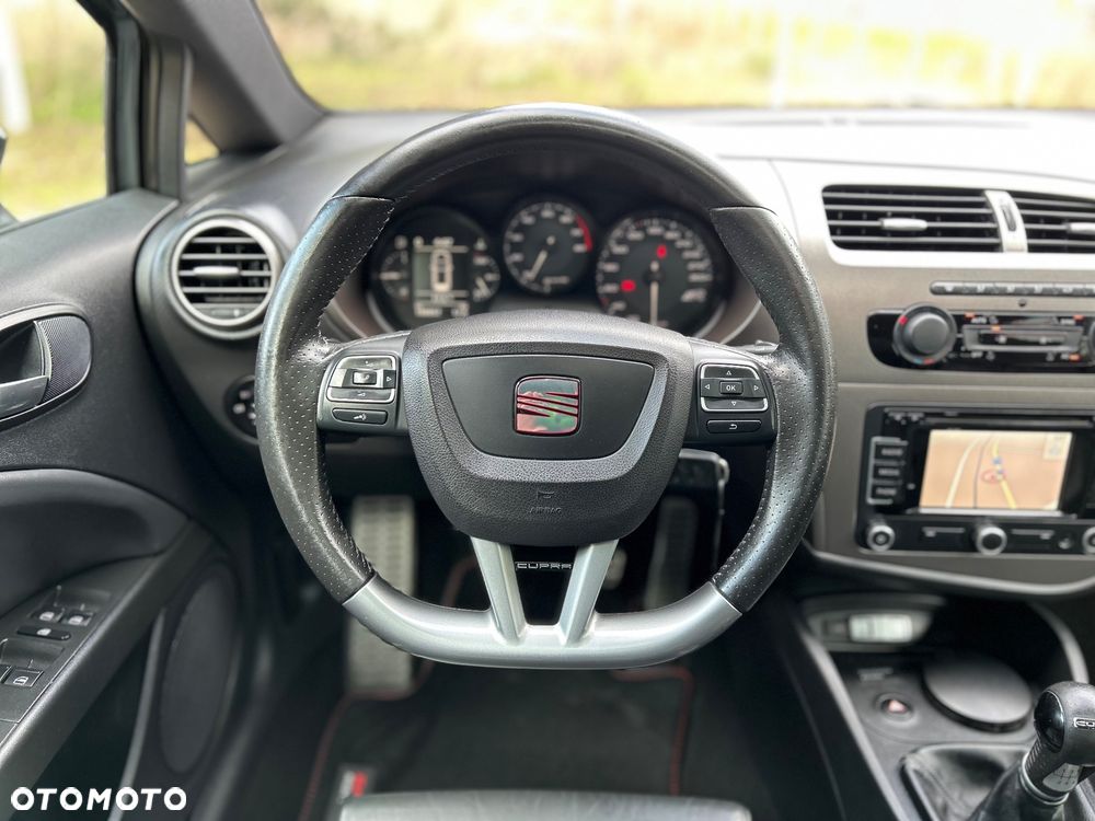 Seat Leon 2.0 T FSI Cupra R - 23