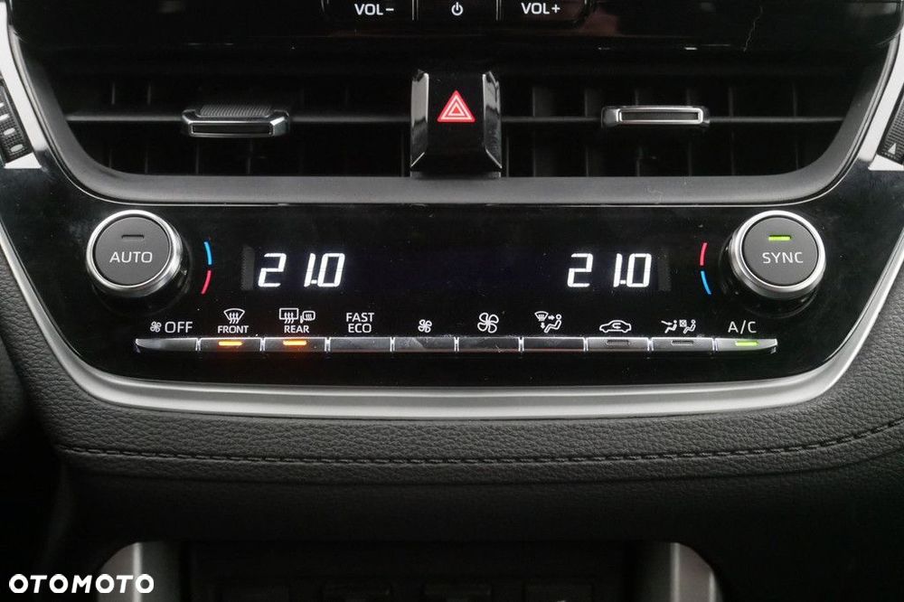 Toyota Corolla Cross 2.0 Hybrid Style - 19