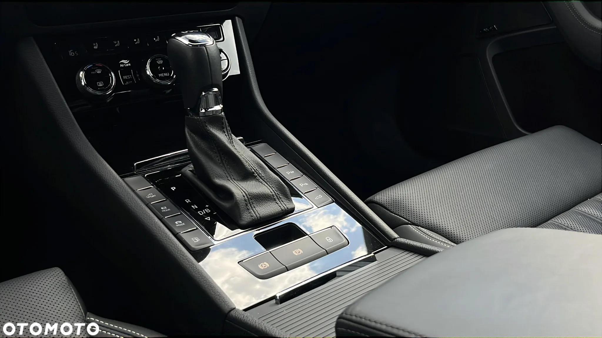 Skoda Superb 1.4 TSI Plug-In Hybrid L&K DSG - 23