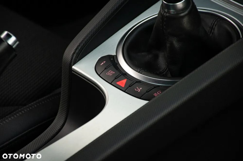 Audi TT Coupé 2.0 TDI quattro - 23