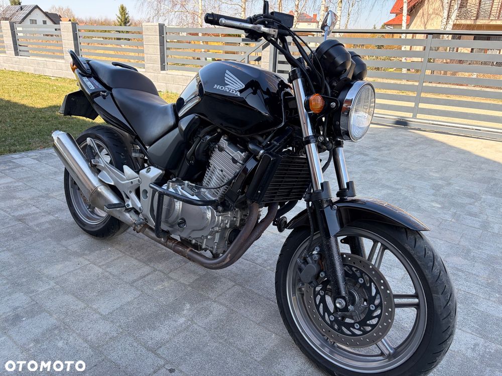 Honda CBF - 8