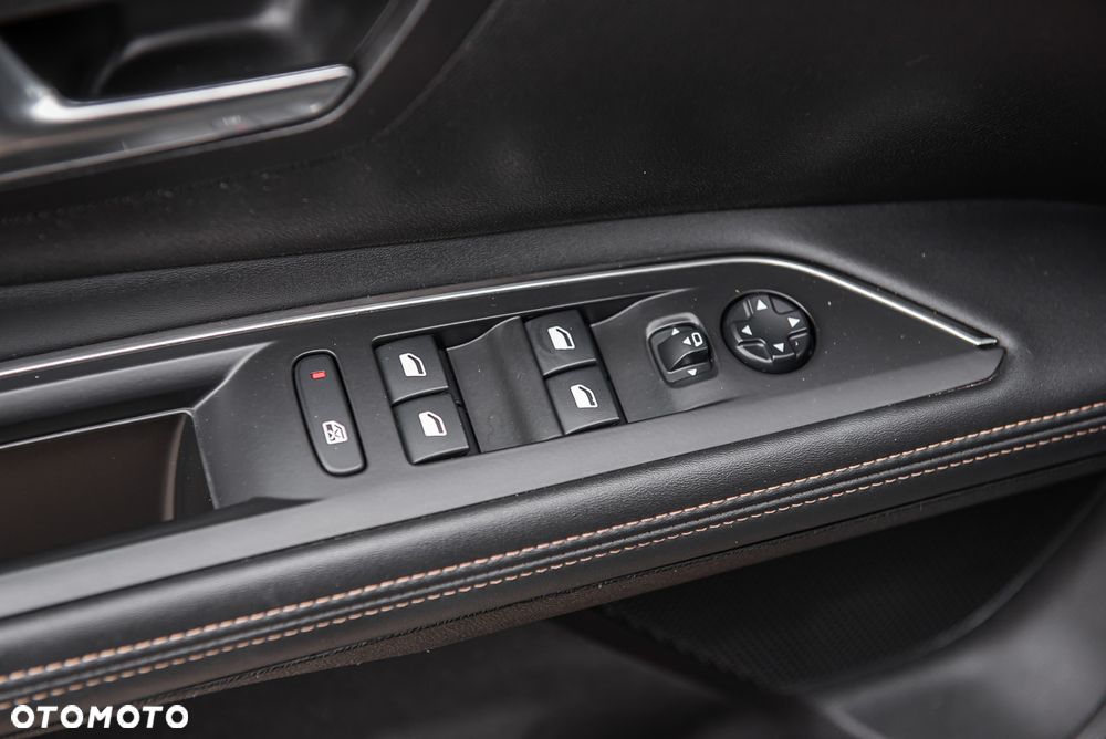 Peugeot 5008 BlueHDi 130 EAT8 GT - 17
