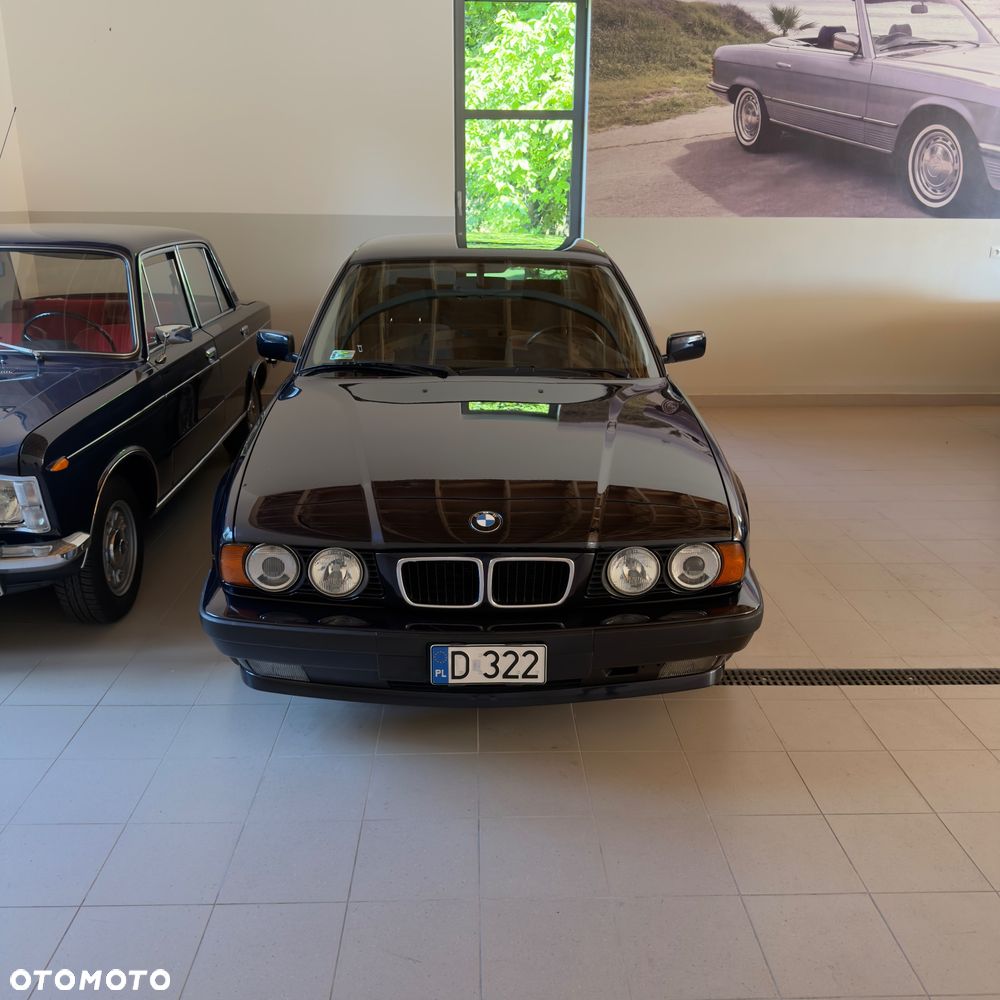 BMW Seria 5 530i V8 - 25