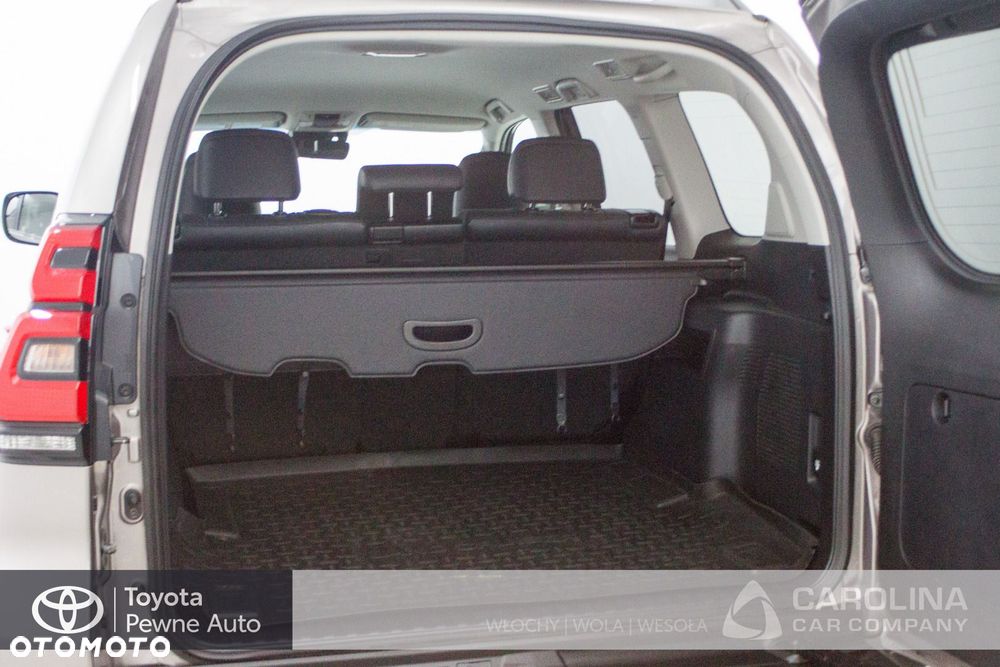 Toyota Land Cruiser - 17