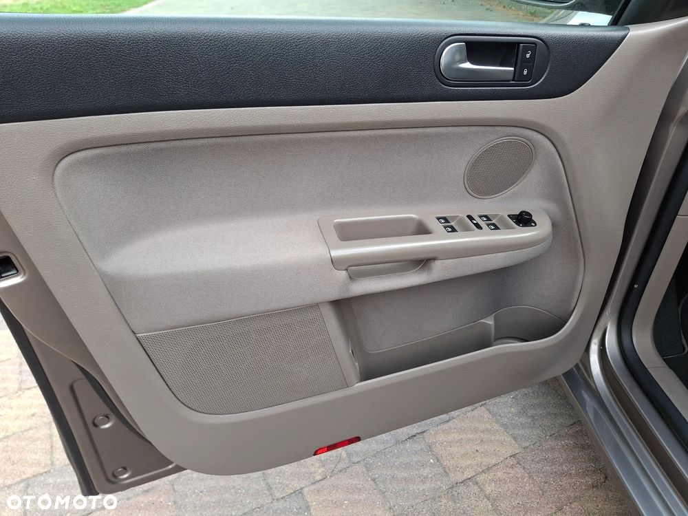 Volkswagen Golf Plus 1.4 Comfortline - 21