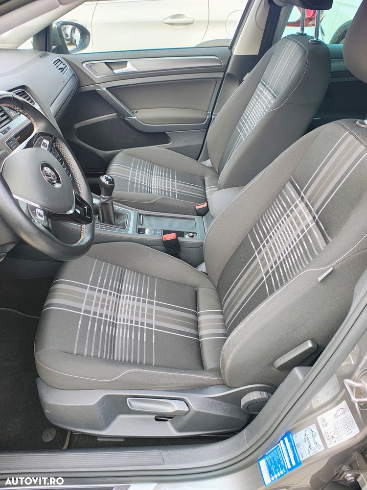Volkswagen Golf 1.6 TDI BlueMotion Technology Lounge - 15