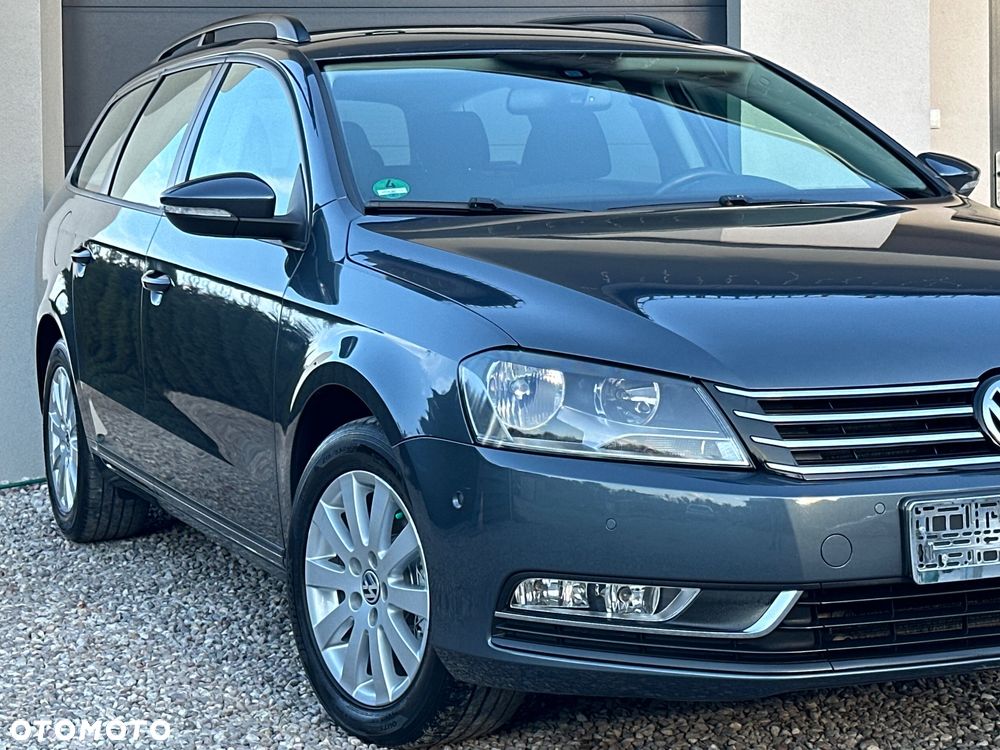 Volkswagen Passat - 11
