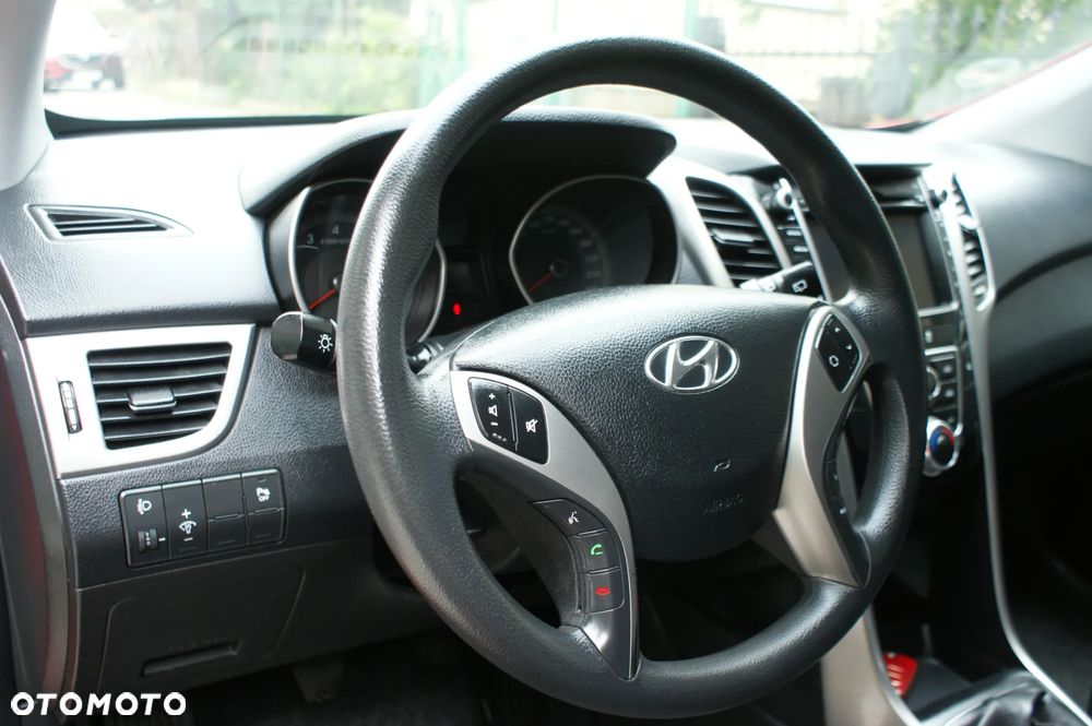 Hyundai i30 1.4 Intro Edition - 5