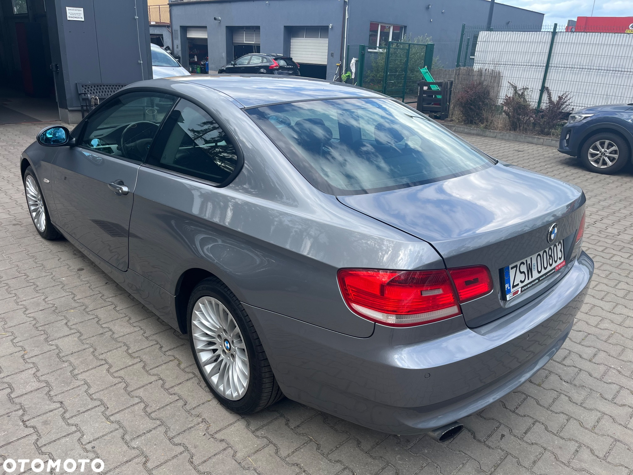 BMW Seria 3 320i Coupe - 7