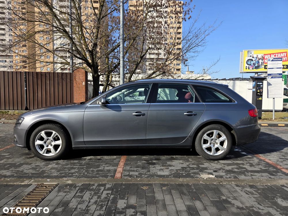 Audi A4 Avant - 1
