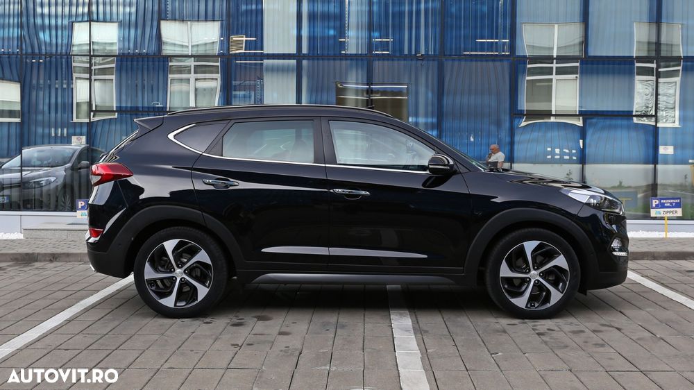 Hyundai Tucson 2.0 CRDI 4WD 6AT Luxury Pack+ - 8