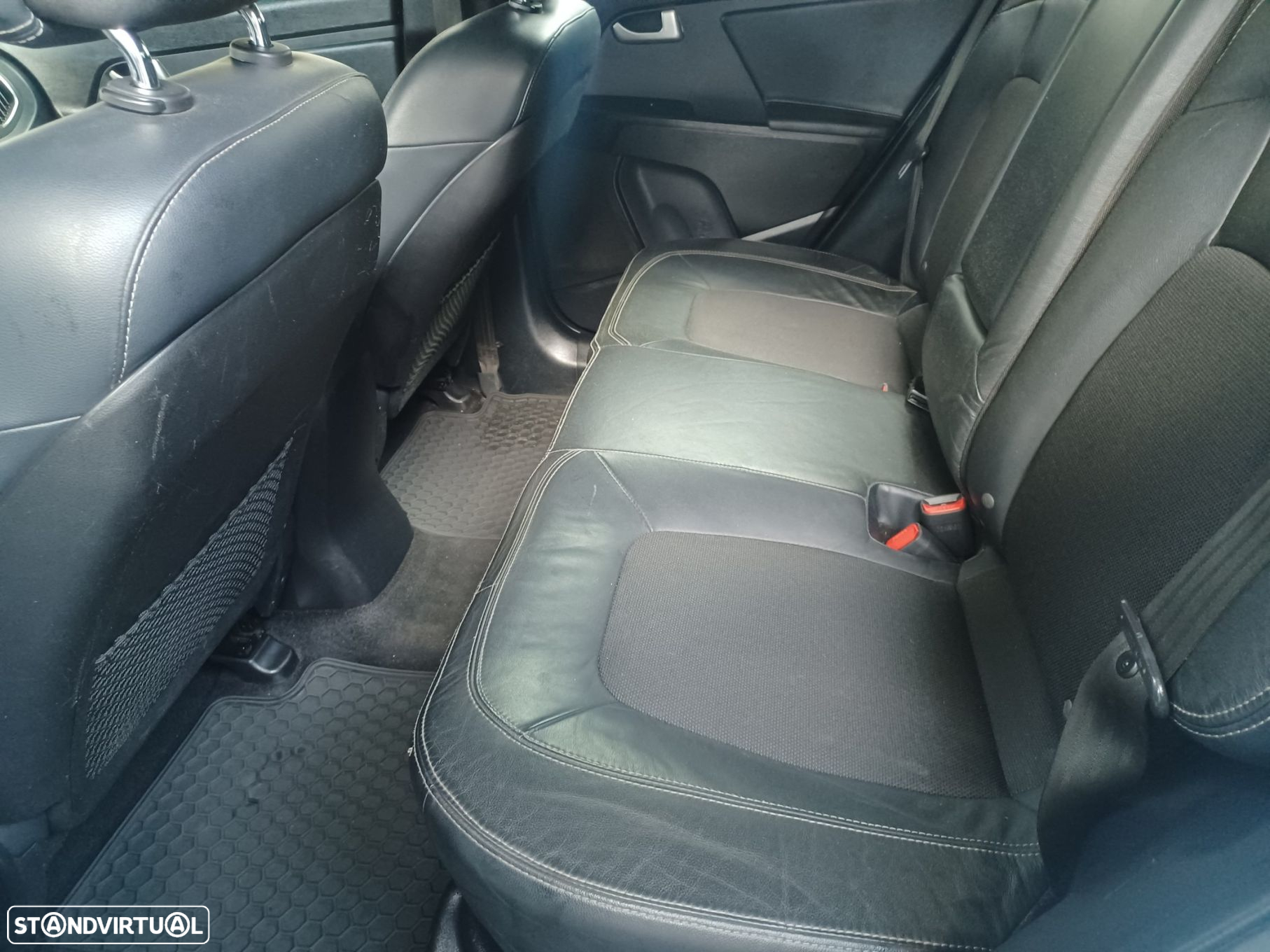 Kia Sportage 2.0 CRDI TX - 17