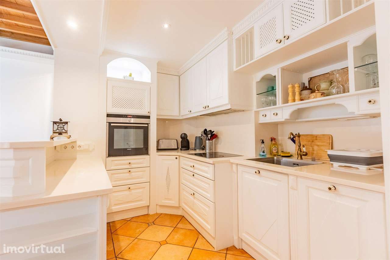 Moradia geminada 4 quartos no Centro Histórico de Ponta Delgada - Grande imagem: 3/11