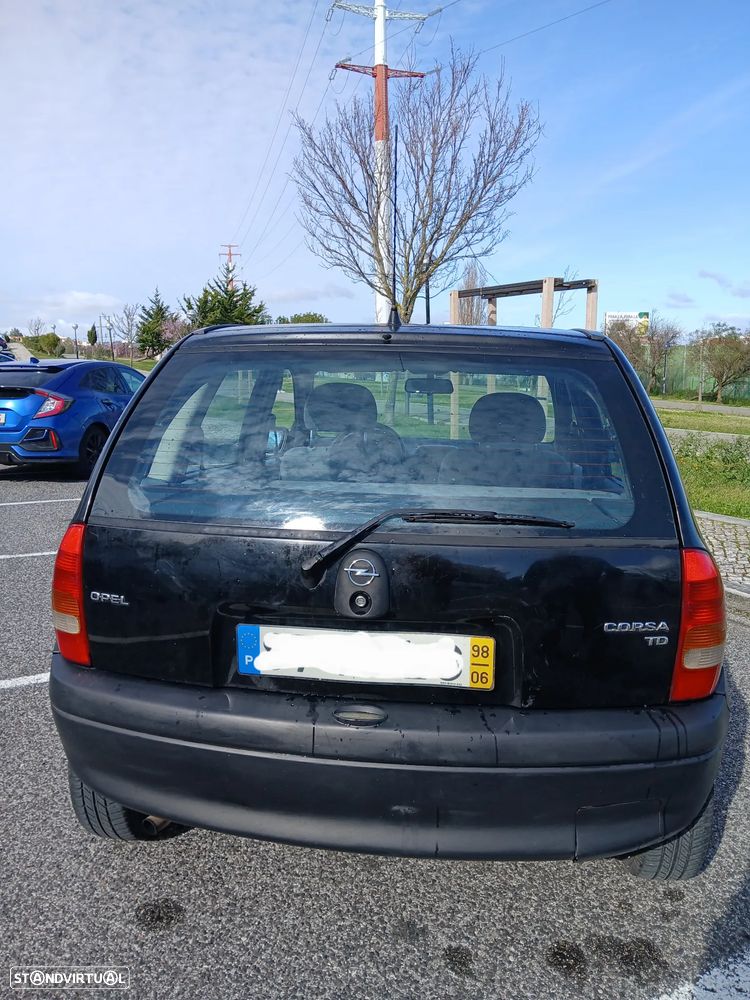 Opel Corsa 1.5 TD - 9