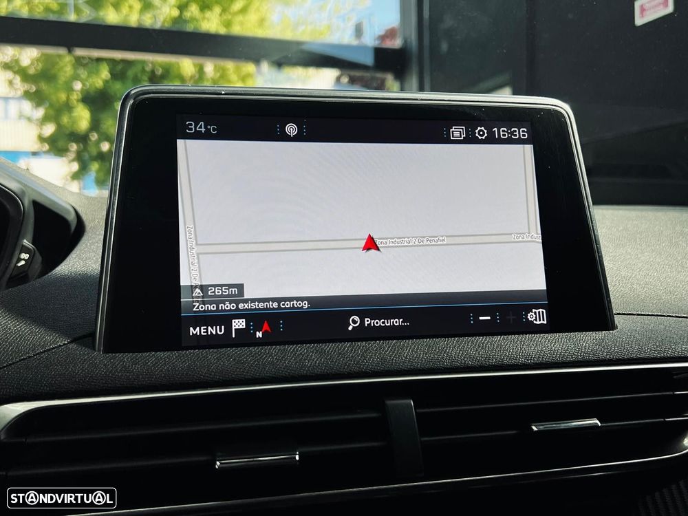Peugeot 5008 1.5 BlueHDi Allure EAT8 - 24