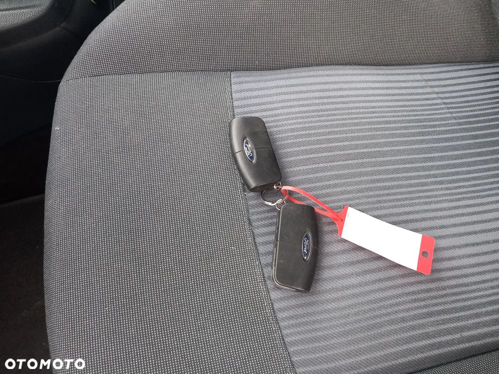 Ford Fiesta 1.25 Champions Edition - 30