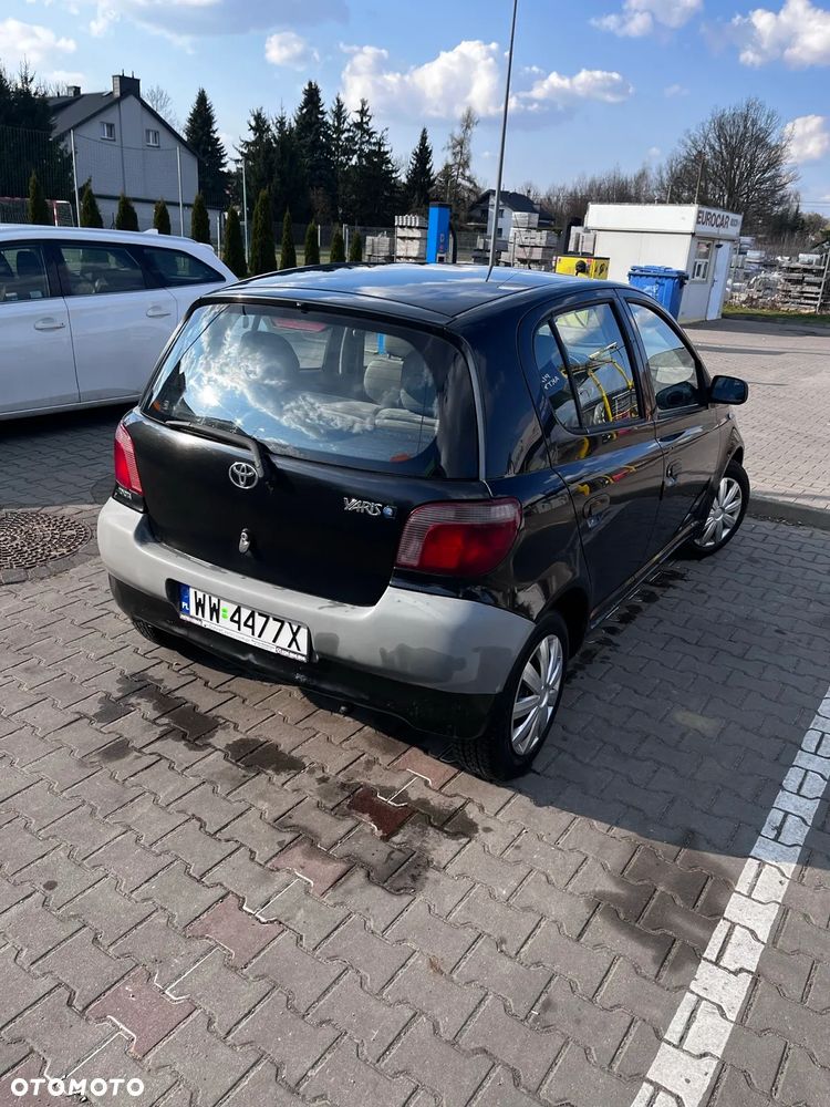 Toyota Yaris 1.0 Terra - 4