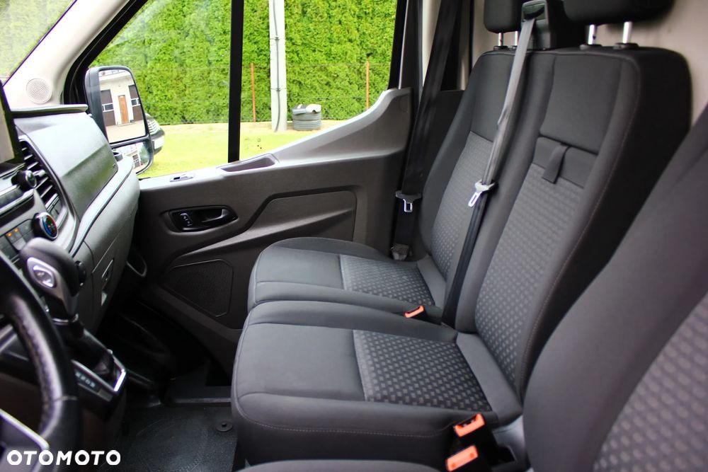 Ford TRANSIT 2.0 TDCI 170KM AUTOMAT L2H2 BLASZAK 3 OSOBOWY NAVIGACJA KAMERA - 18