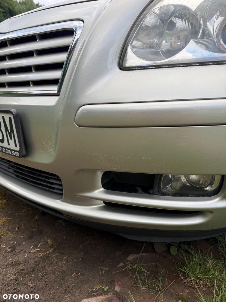 Toyota Avensis 1.8 VVT-i Sol - 21