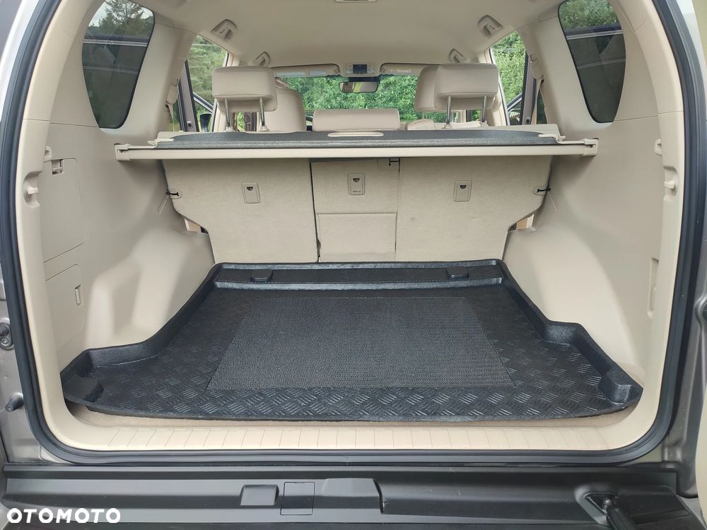Toyota Land Cruiser LC 2.8 D-4D Prestige - 28