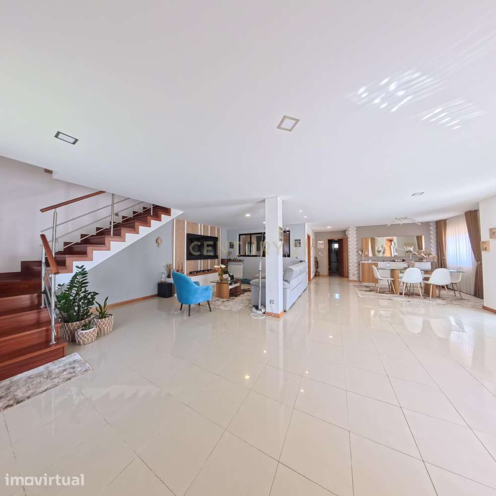 Moradia T4 em Esposende com Jardim e Garagem - Grande imagem: 4/33