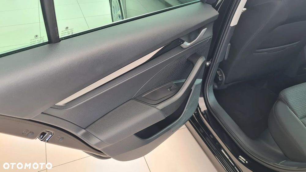 Skoda Octavia 2.0 TDI Selection - 9