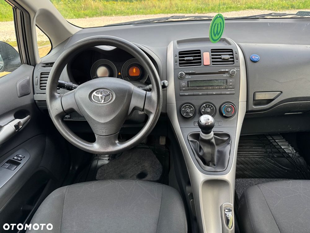 Toyota Auris 1.4 D-4D Luna - 6