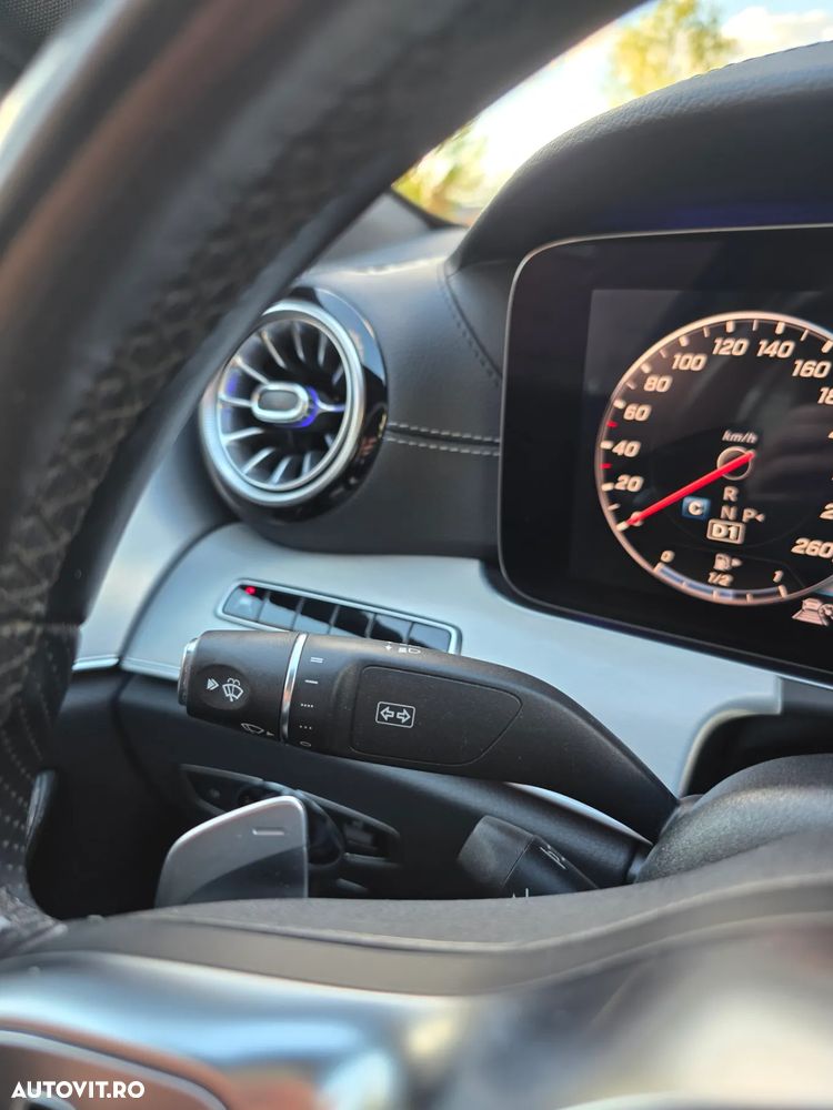 Mercedes-Benz CLS 300 d Aut - 13