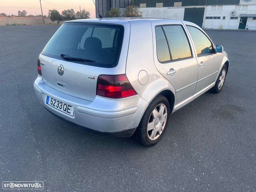 VW Golf 1.9 TDi Highline - 6