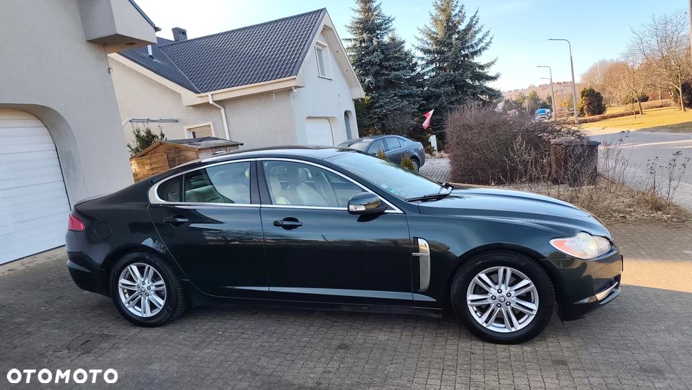 Jaguar XF 3.0 V6 Luxury - 24