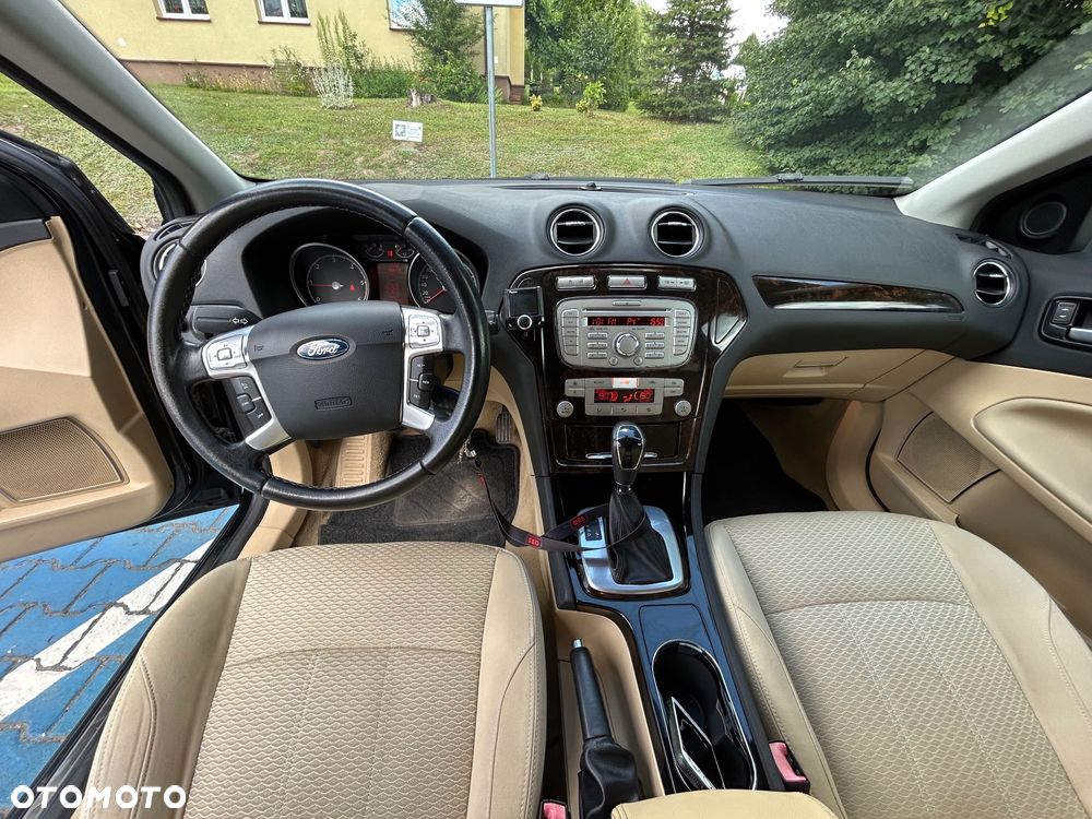 Ford Mondeo 2.0 TDCi Ghia - 14