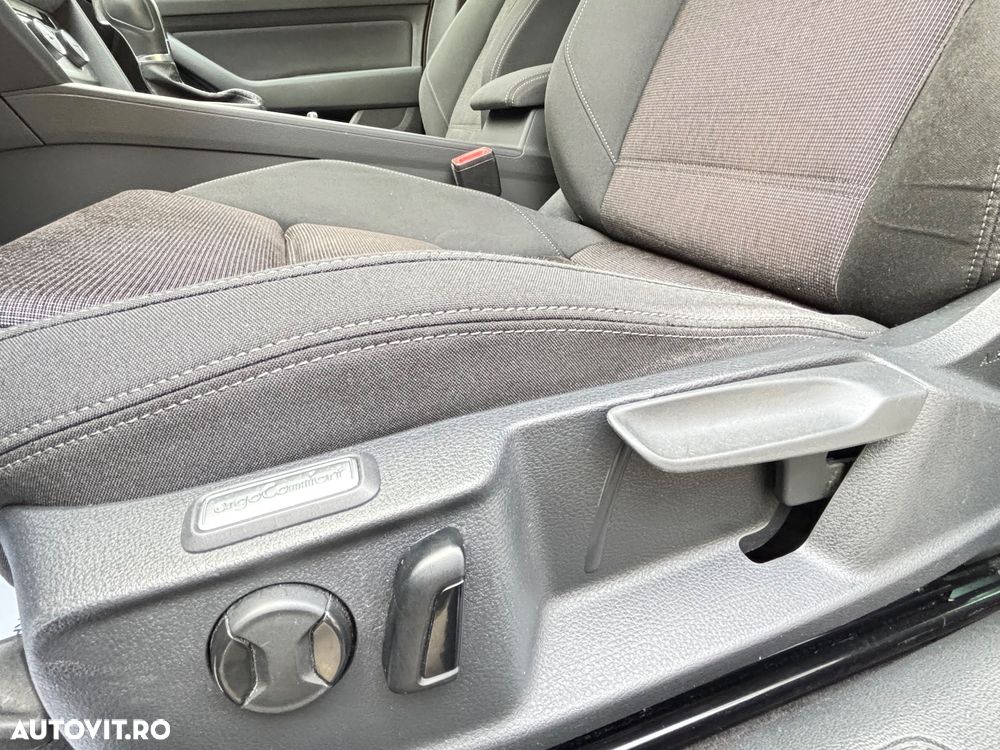 Volkswagen Passat 2.0 TDI DSG Highline - 9