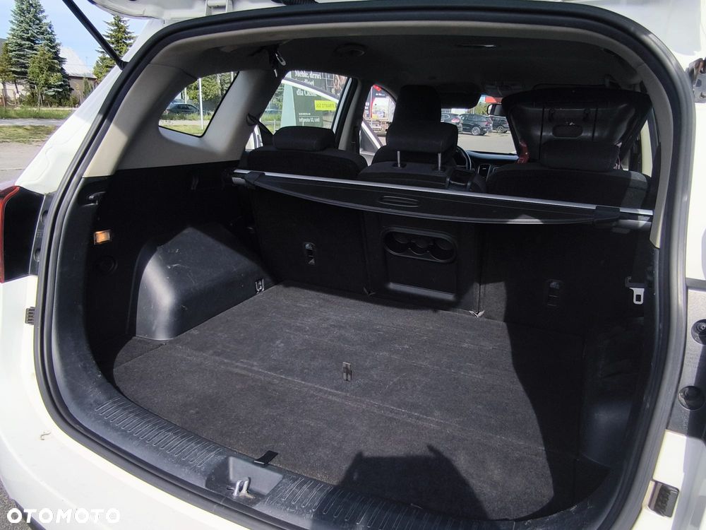 Kia Carens 1.6 GDI M - 22