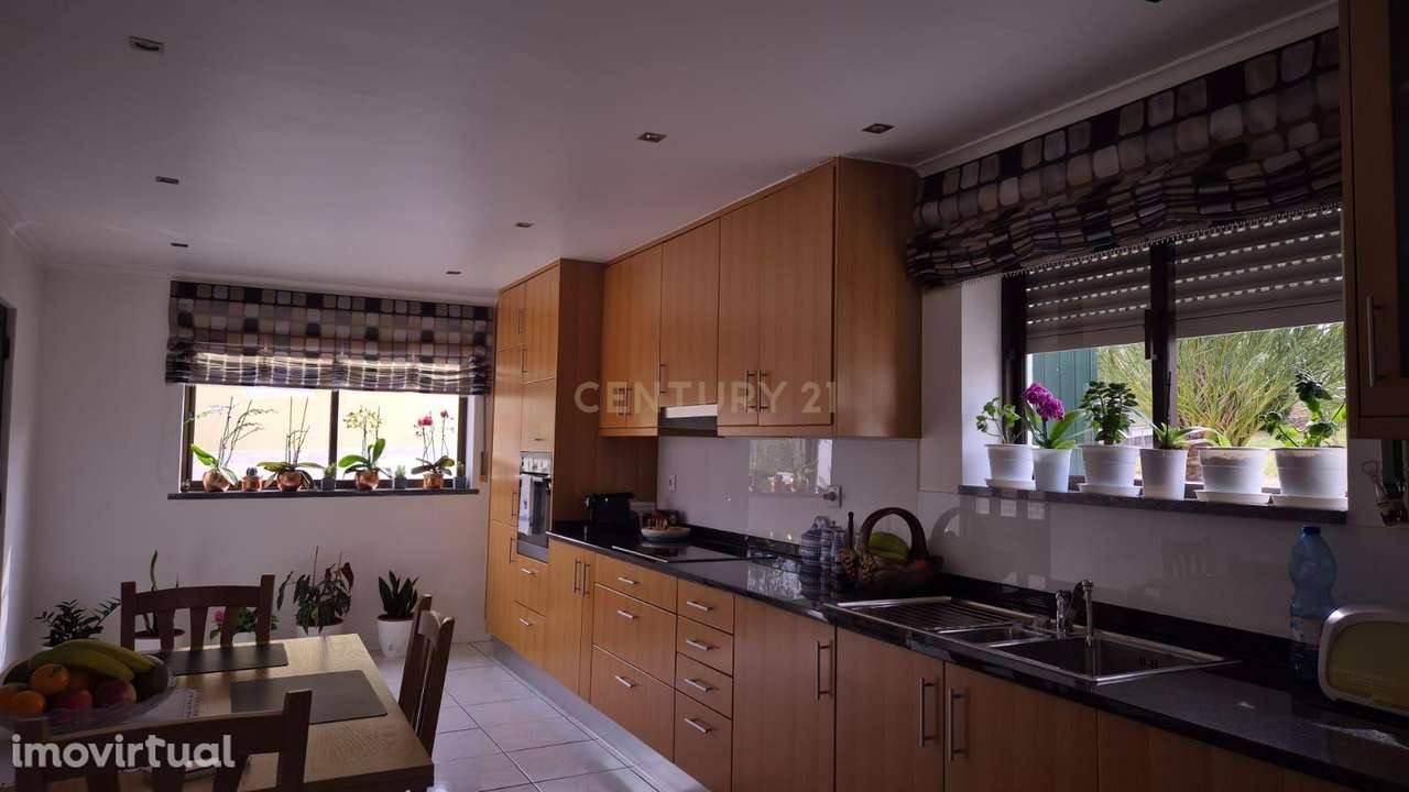 Espetacular Moradia T4 com Jardim e Vista Panorâmica em Pombal - Grande imagem: 4/23