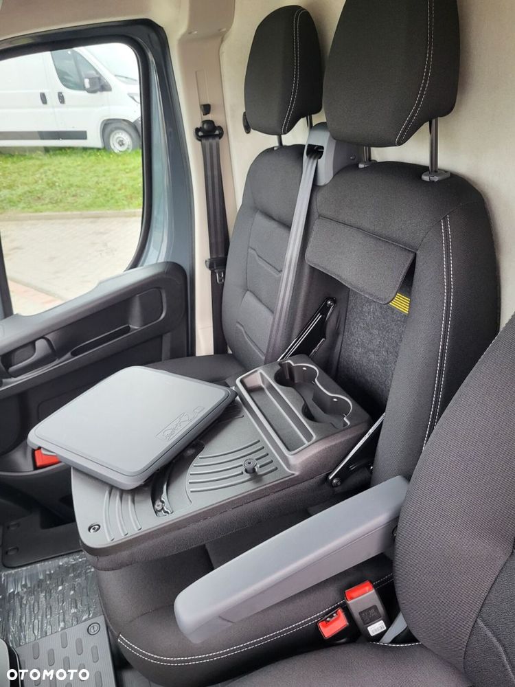 Opel movano Movano Furgon L2H1 2.2 Diesel 140KM MT6 Euro 6E DMC 3.3t 10m3 - 14