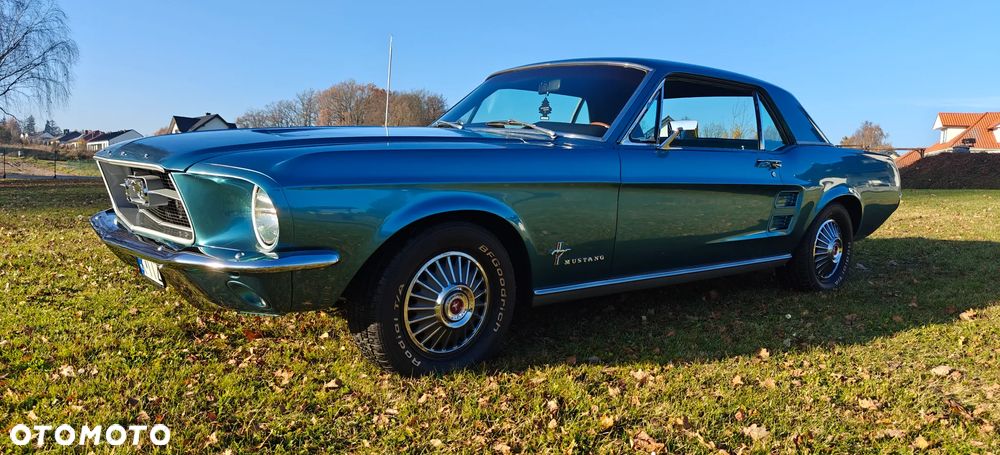 Ford Mustang - 2