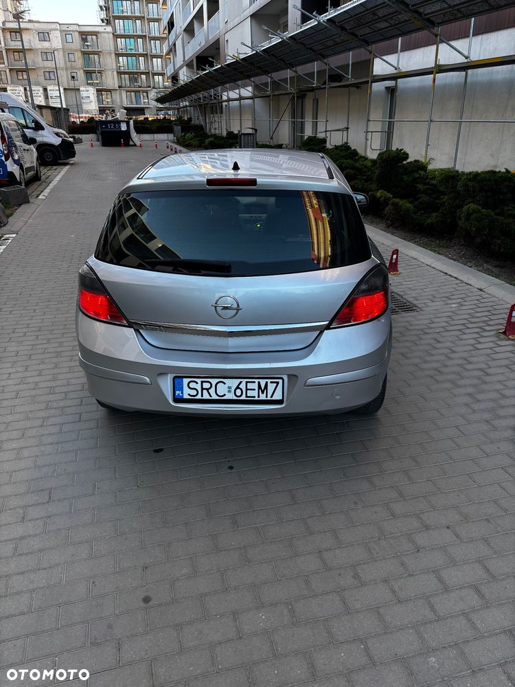 Opel Astra - 4