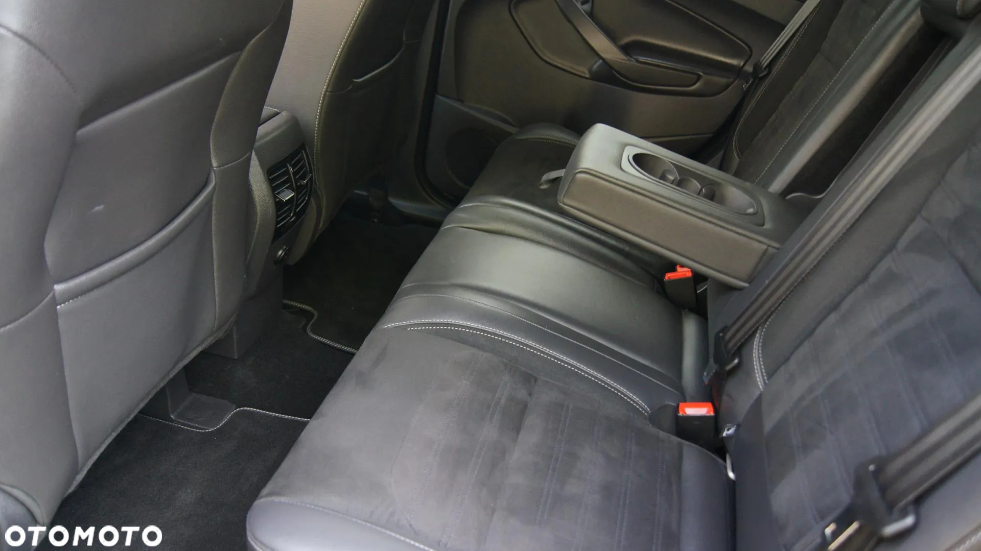 Ford Kuga 2.0 TDCi AWD ST-Line Black - 14