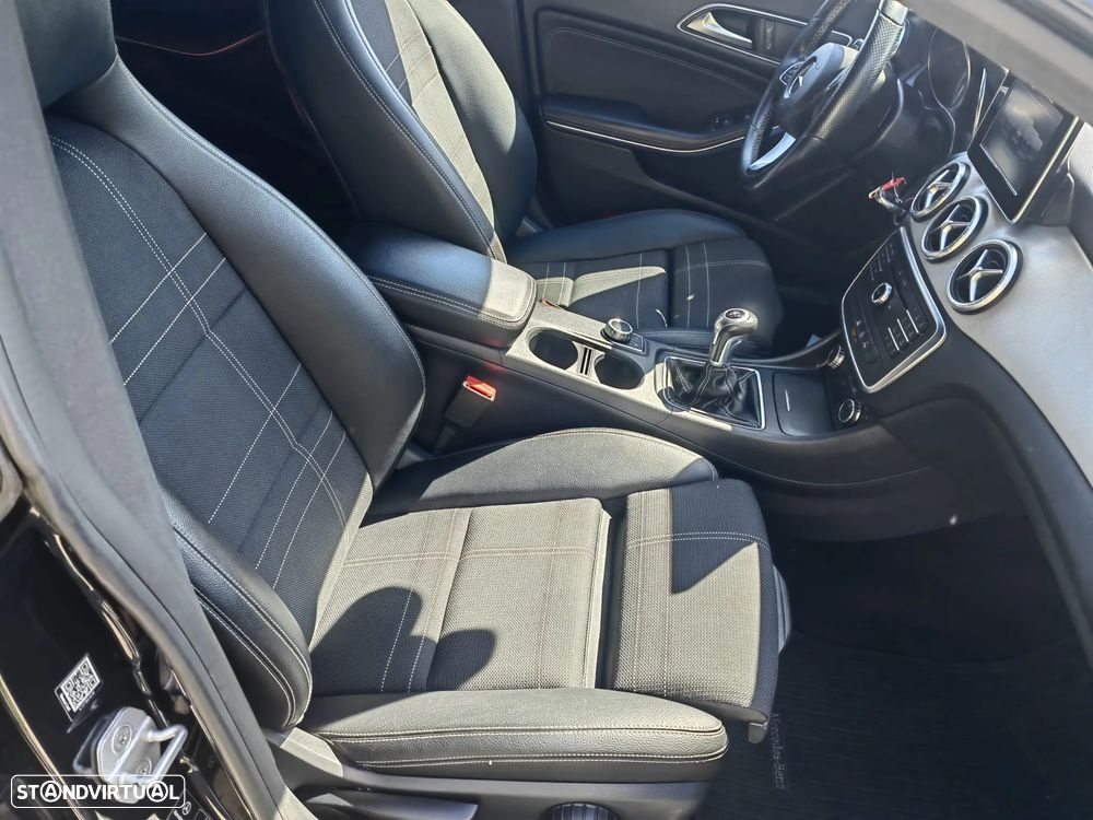 Mercedes-Benz CLA 180 d BlueEFFICIENCY Edition - 10