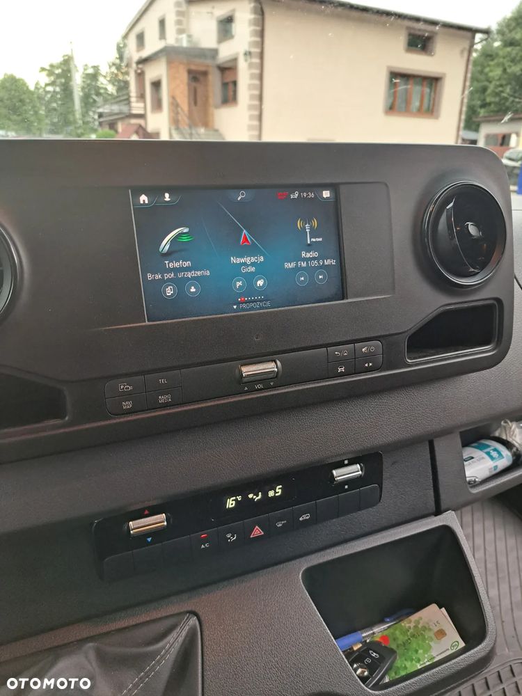 Mercedes-Benz Sprinter - 8