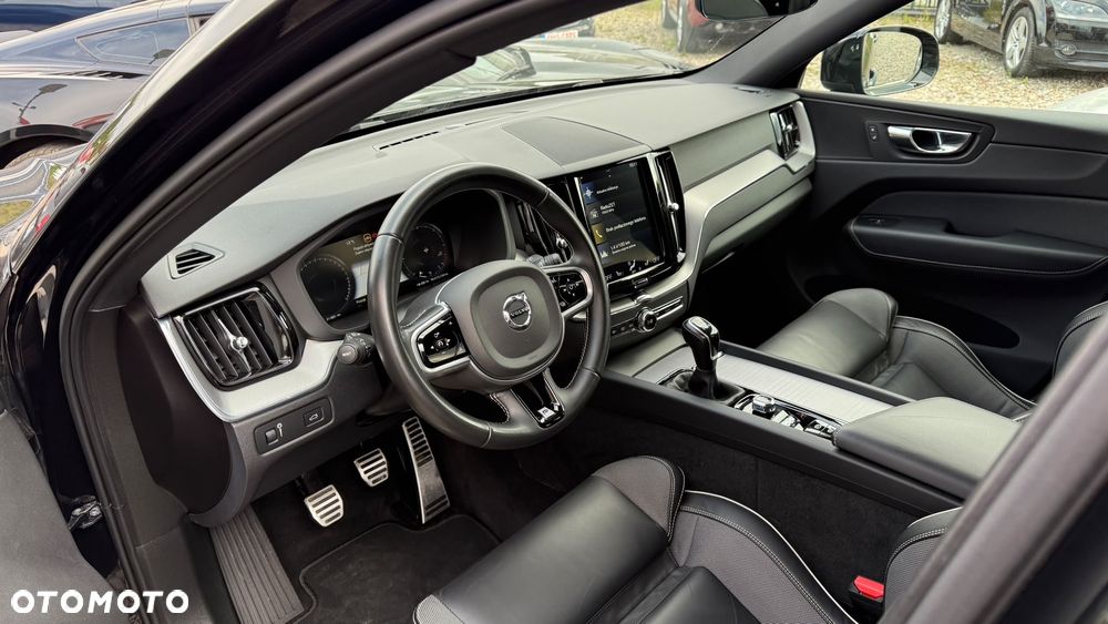 Volvo XC 60 D4 RDesign - 19