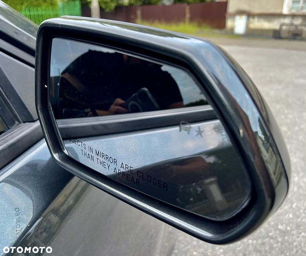 Chevrolet Camaro - 33