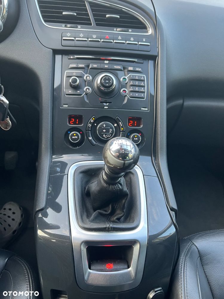 Peugeot 5008 - 13