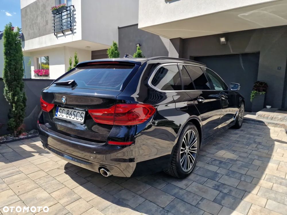 BMW Seria 5 530d Sport Line - 8