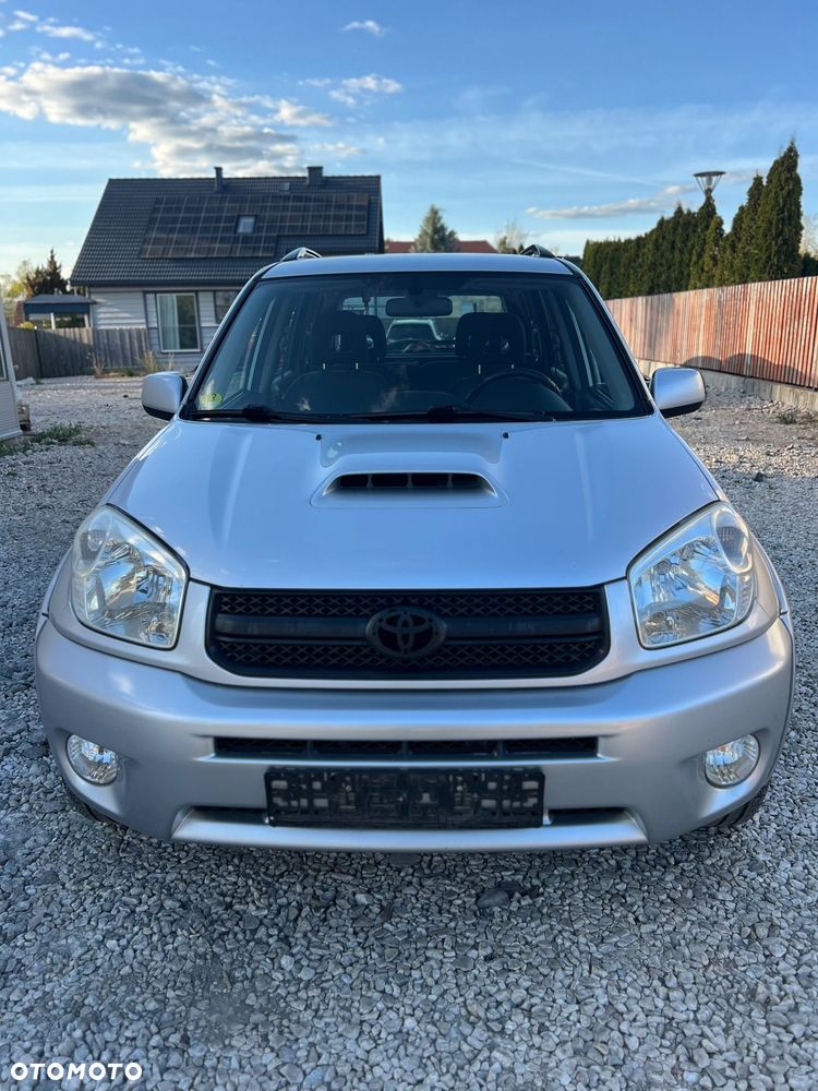 Toyota RAV4 D-4D 4x4 - 4
