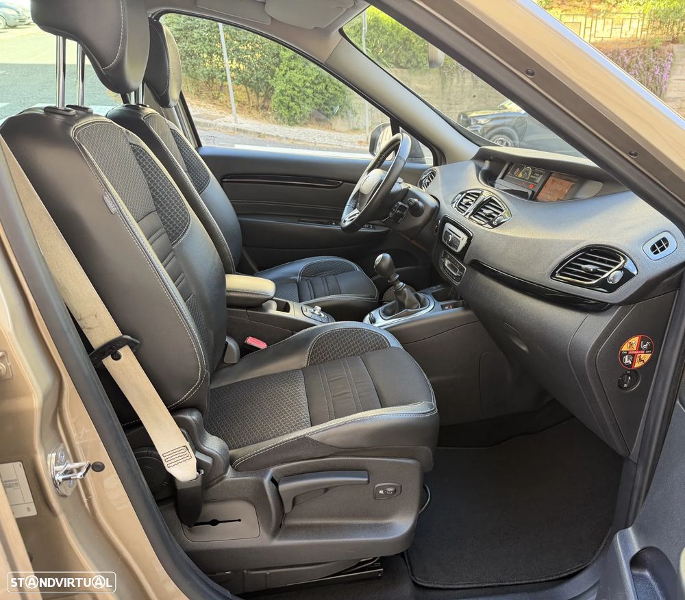 Renault Grand Scénic 1.5 dCi Bose Edition SS - 21
